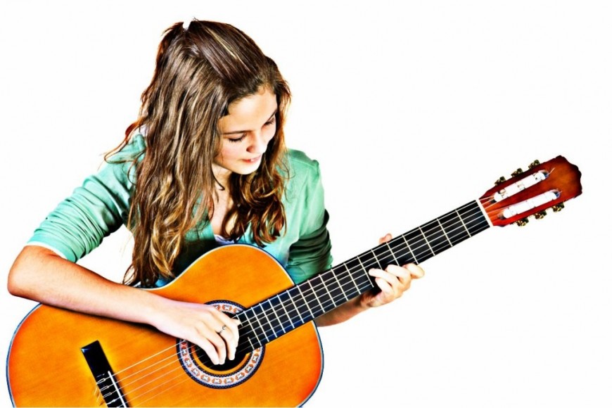 Liên hệ gia sư đàn Guitar TP HCM